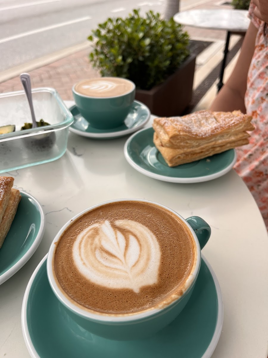 Deke's In Delray Photos 2